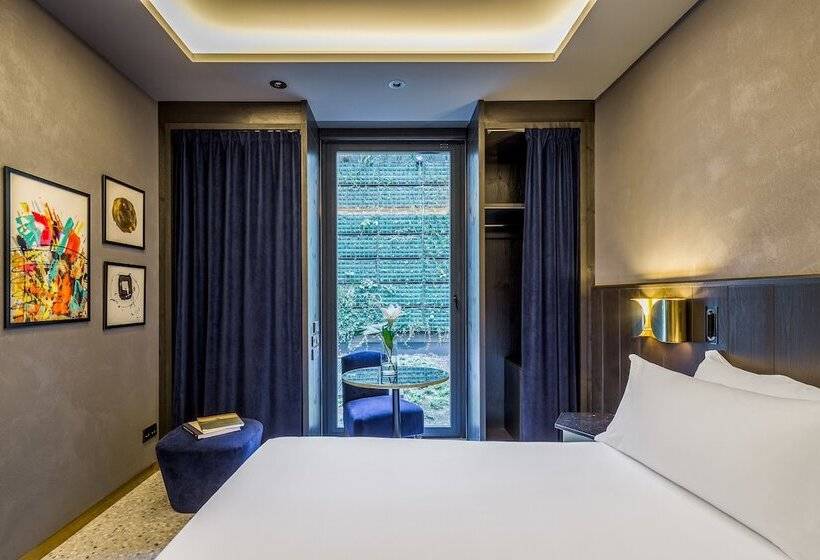 Номер Стандарт, Room Mate Gerard