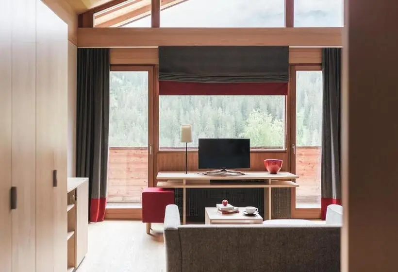 Superior-huone, Rote Wand Gourmet Hotel, A Member Of Design Hotels