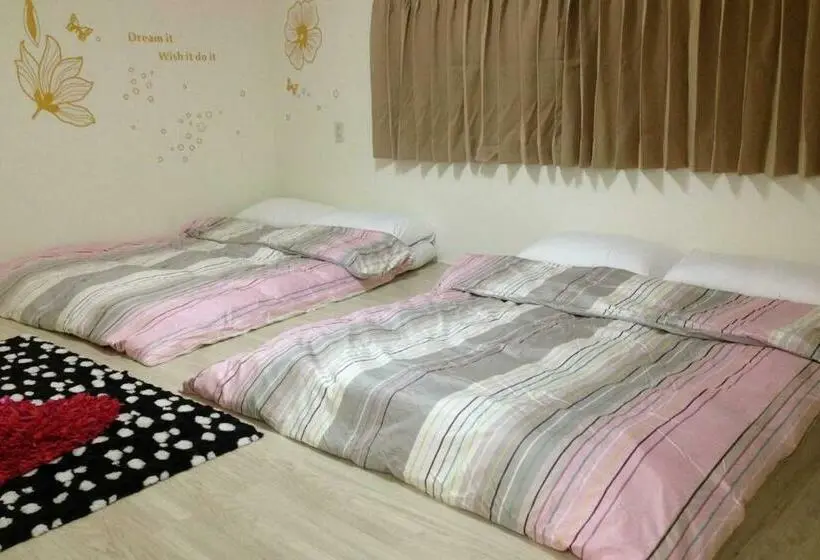 اتاق استاندارد چهار تخته, 巢鴨青年館