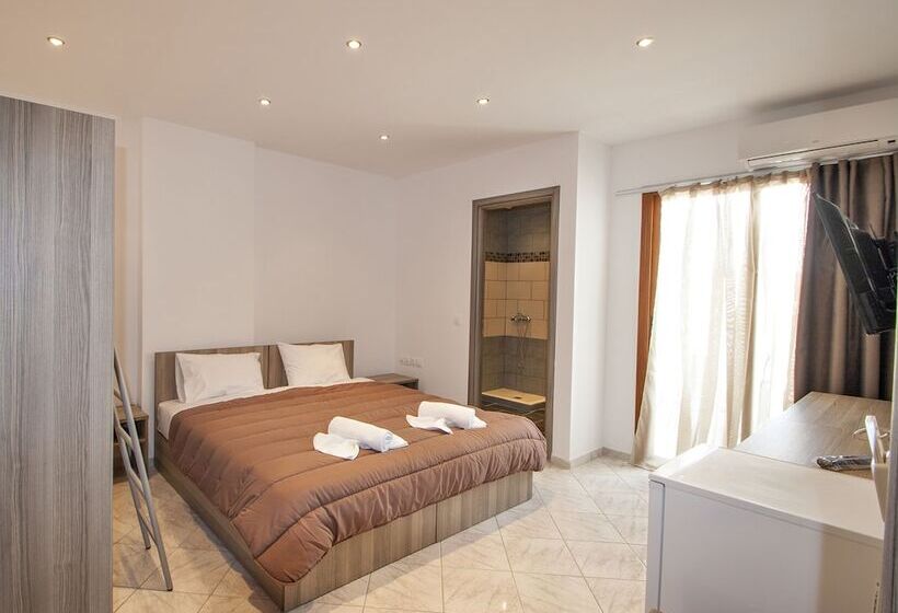 غرفة قياسية رباعية, Pineapple Skiathos