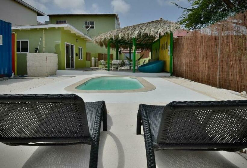 اتاق استاندارد, Pista Q Hostel And Apartments