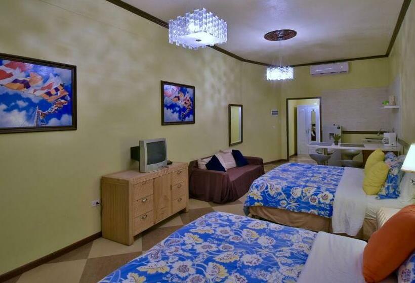 استودیوی استاندارد, Pista Q Hostel And Apartments