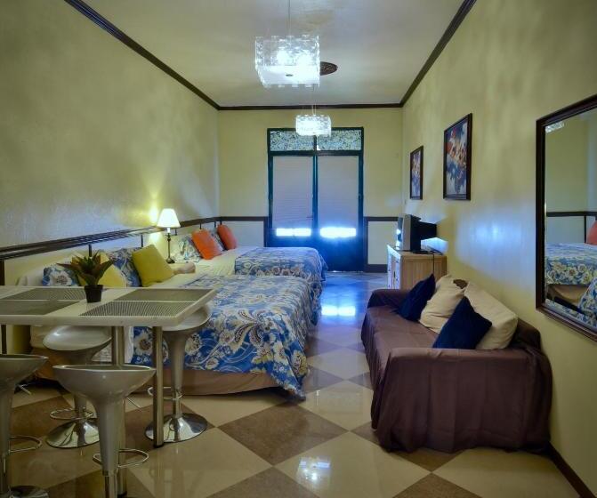 استودیوی استاندارد, Pista Q Hostel And Apartments