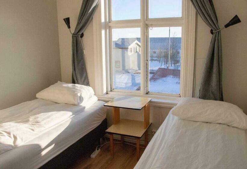 اتاق پایه با سرویس بهداشتی مشترک, Puffin Hotel Vík