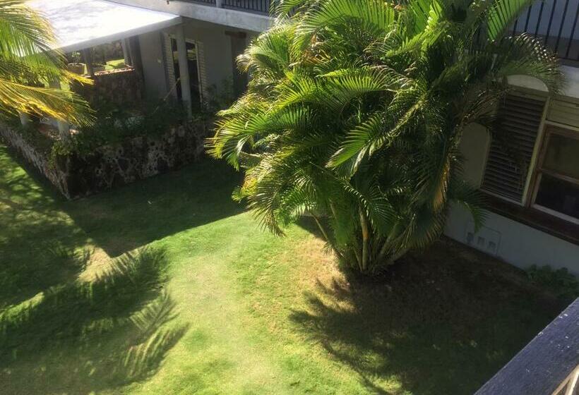 سوئیت دولوکس با چشم‌انداز, Almond Tree Hotel Resort