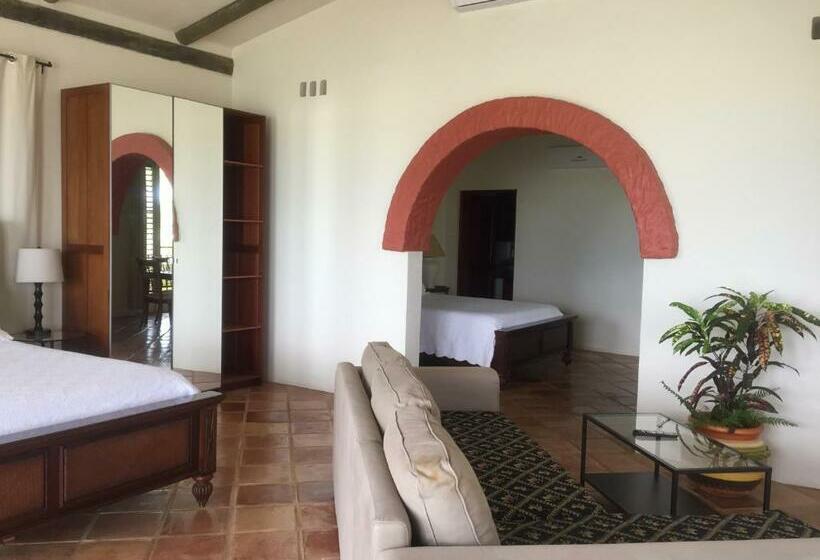 سوئیت دولوکس با چشم‌انداز, Almond Tree Hotel Resort