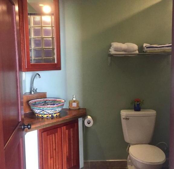 اتاق استاندارد با چشم‌انداز استخر, Almond Tree Hotel Resort