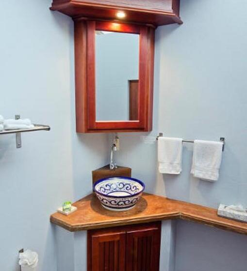 اتاق استاندارد با چشم‌انداز استخر, Almond Tree Hotel Resort