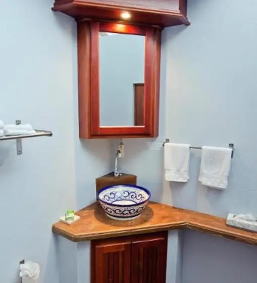 اتاق استاندارد با چشم‌انداز استخر, Almond Tree Hotel Resort