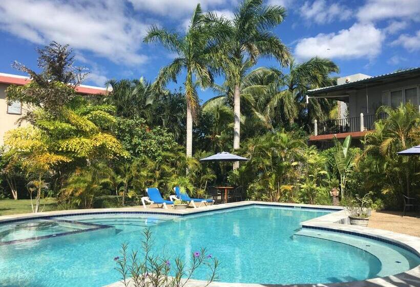 سوییت لوکس, Almond Tree Hotel Resort