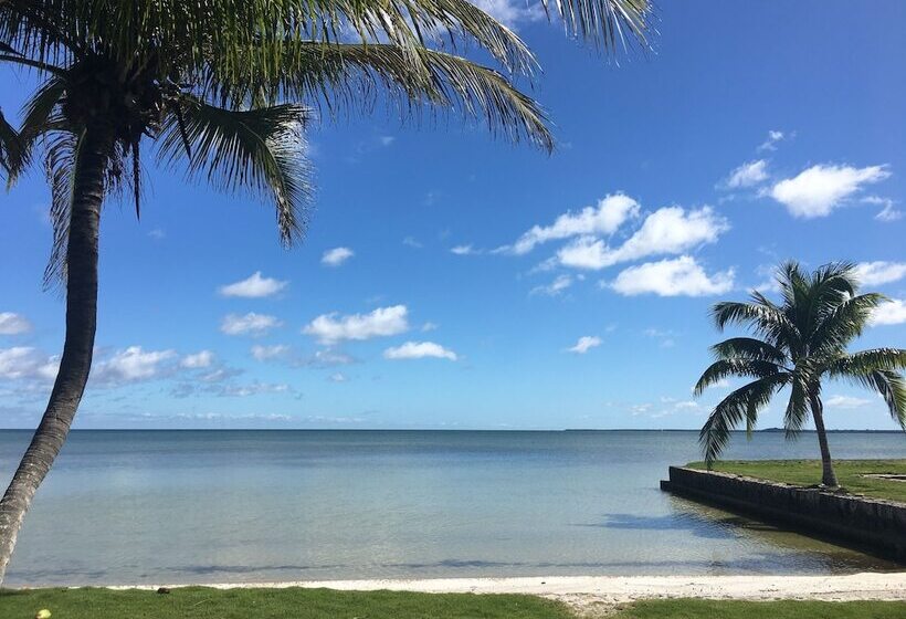 اتاق استاندارد, Almond Tree Hotel Resort