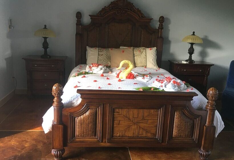 اتاق استاندارد, Almond Tree Hotel Resort