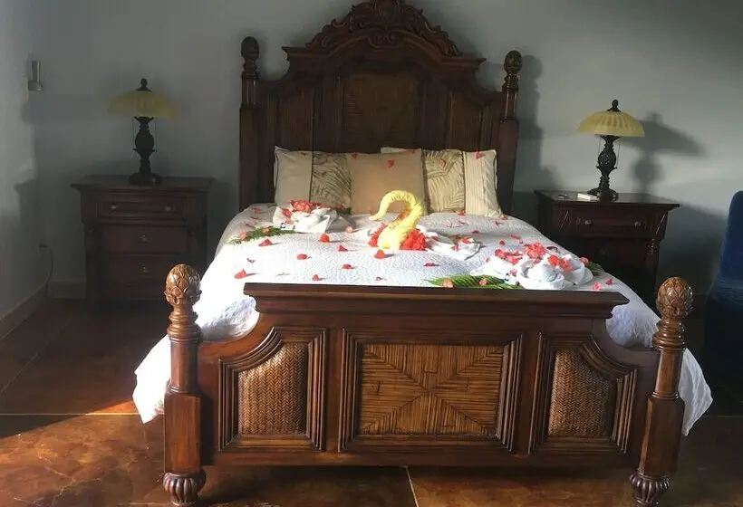 اتاق استاندارد, Almond Tree Hotel Resort