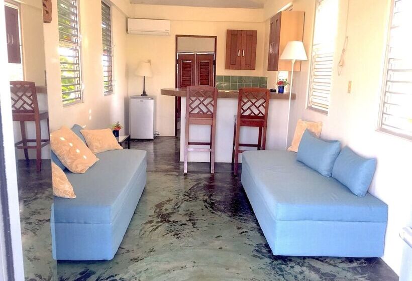 استودیوی استاندارد, Almond Tree Hotel Resort