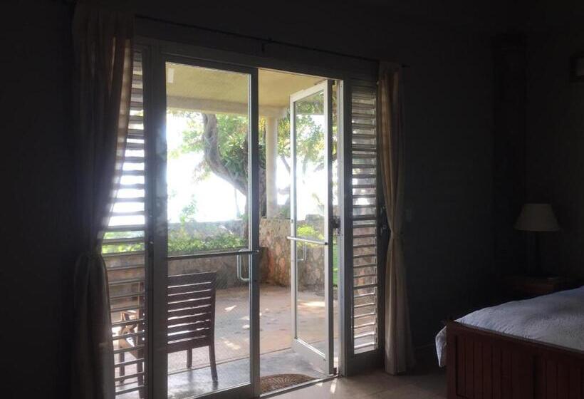 اتاق استاندارد با چشم‌انداز دریا, Almond Tree Hotel Resort