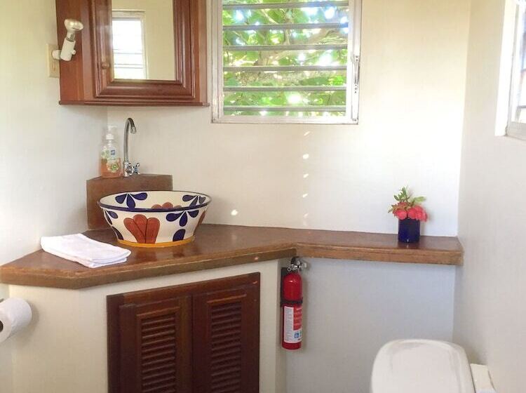 استودیوی استاندارد, Almond Tree Hotel Resort