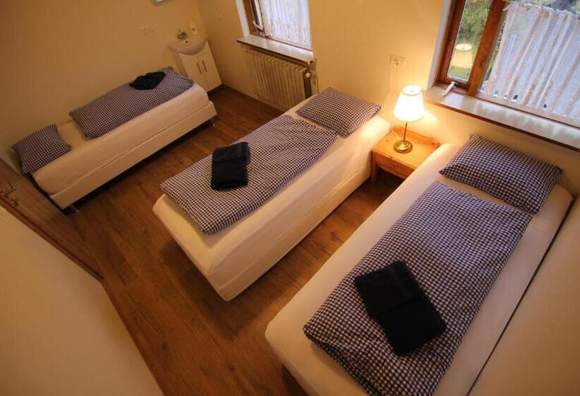 اتاق استاندارد سه نفره, Cja Guesthouse