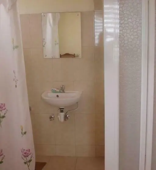 اتاق کلاسیک با چشم‌انداز دریا, Finjam Cottage