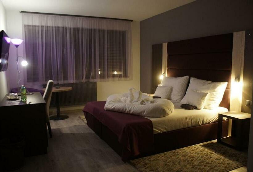 豪华房间, Fitromax Ajka