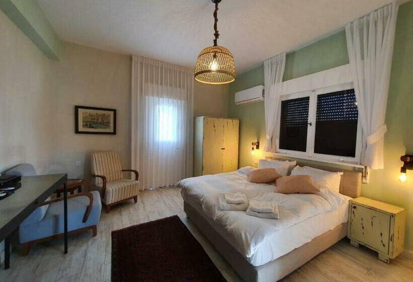 Deluxe Room, Lishansky Since 1936