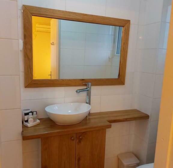 Economy Room, Lishansky Since 1936