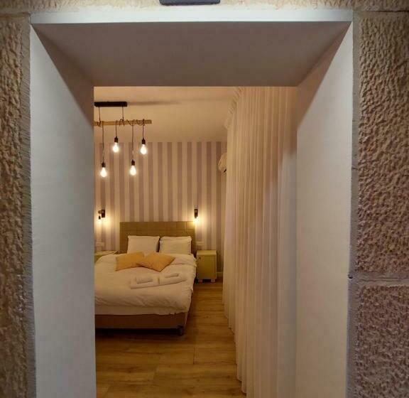 Economy Room, Lishansky Since 1936