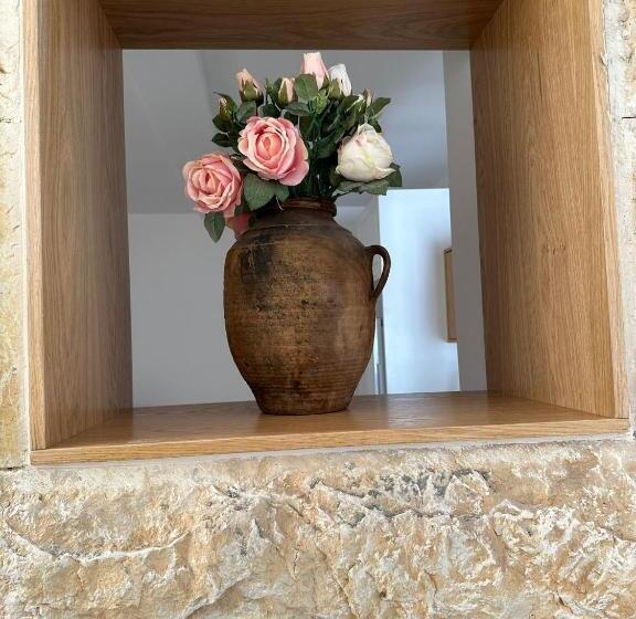 Family Room, Lishansky Since 1936