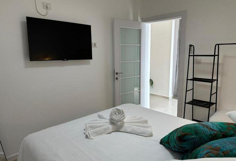 Family Room, Lishansky Since 1936