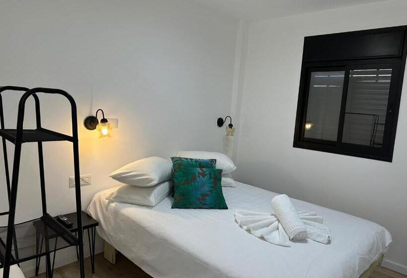 Family Room, Lishansky Since 1936