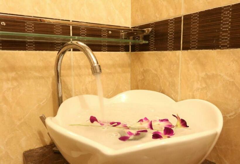 חדר אקונומי, Rs Guesthouse