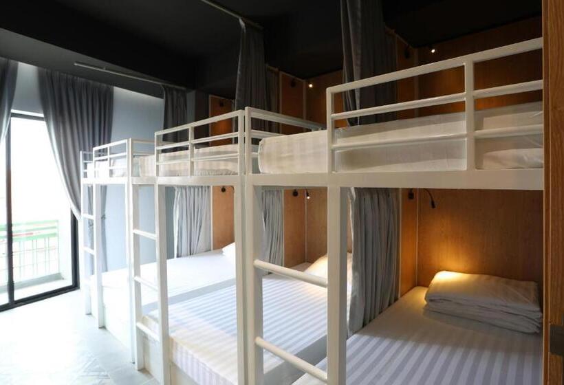 חדר משפחתי, Rs Guesthouse