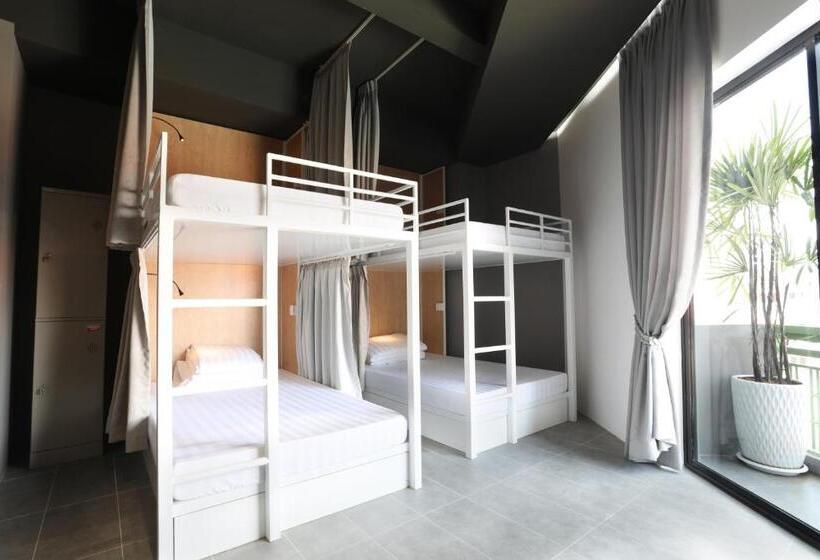 חדר משפחתי, Rs Guesthouse