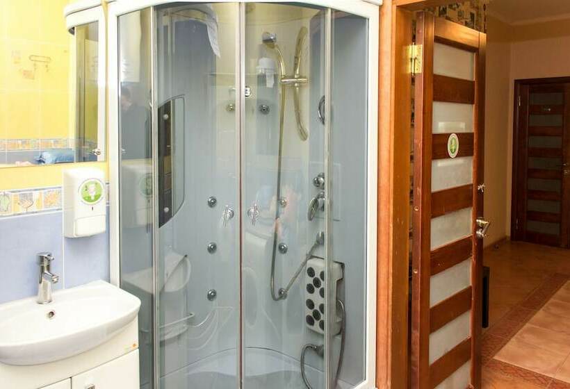 스탠다드 룸, Trinity Hostel
