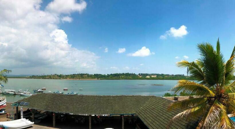 اتاق استاندارد, Tudor Water Sports