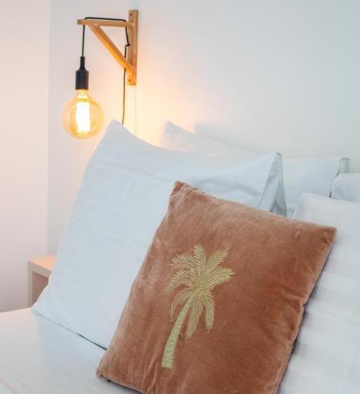 اتاق لوکس با تخت بزرگ, Boutique Hotel Jt Curaçao