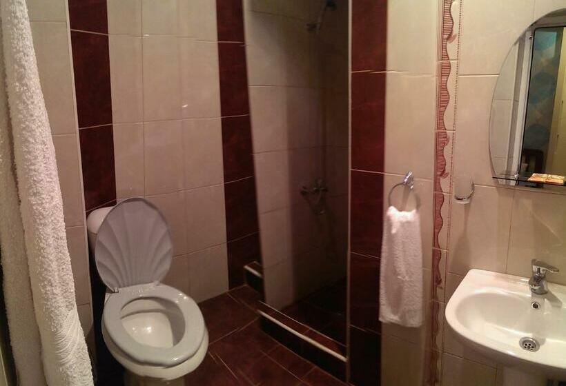 스탠다드 룸, Aleppo