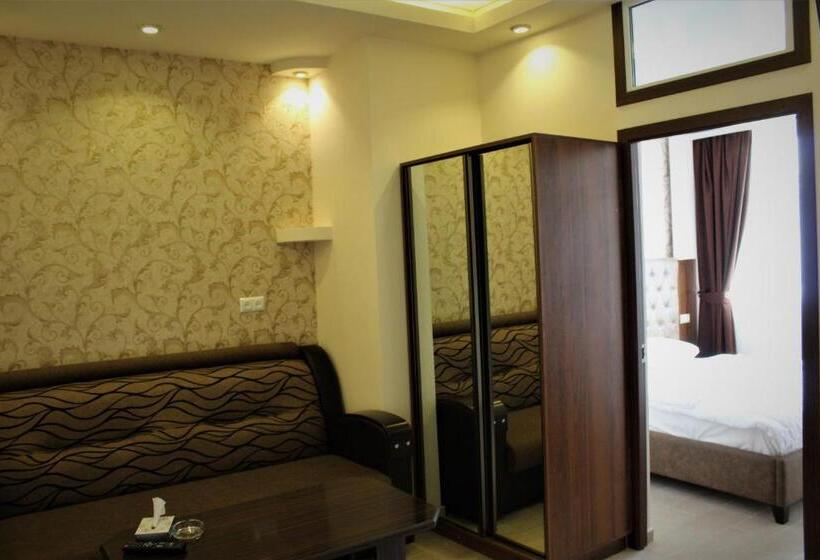 스탠다드 룸, Aleppo