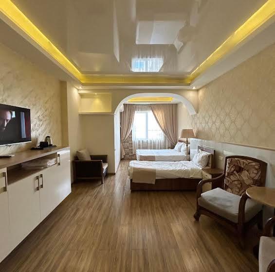 스탠다드 트리플 룸, Aleppo