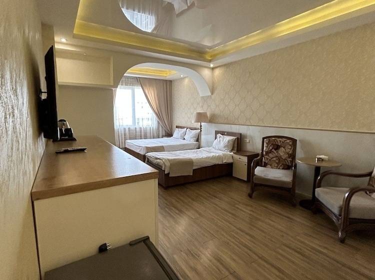 스탠다드 트리플 룸, Aleppo