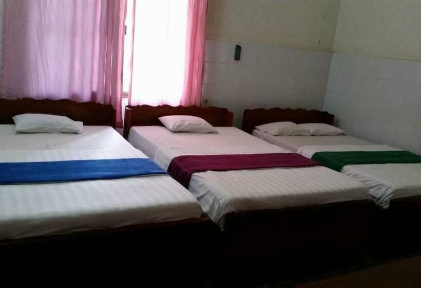 Трехместный Номер Deluxe, Chhaya Guest House