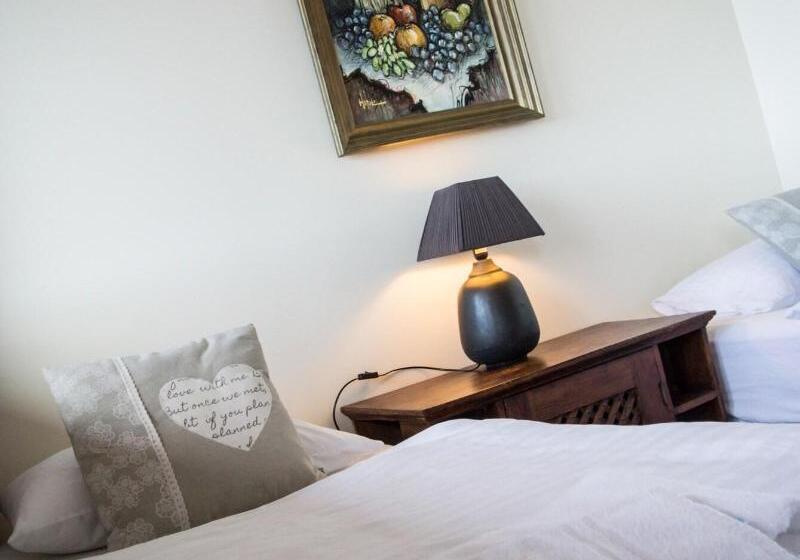 Standard Room, Hafnarfjall