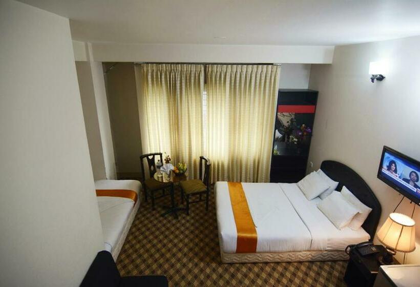 سوییت خانوادگی, Holiday Xpress