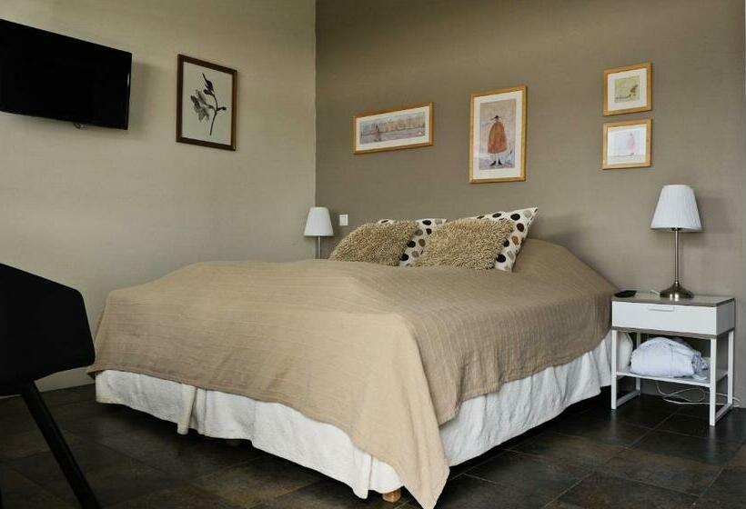 اتاق استاندارد, Hraunsnef Country