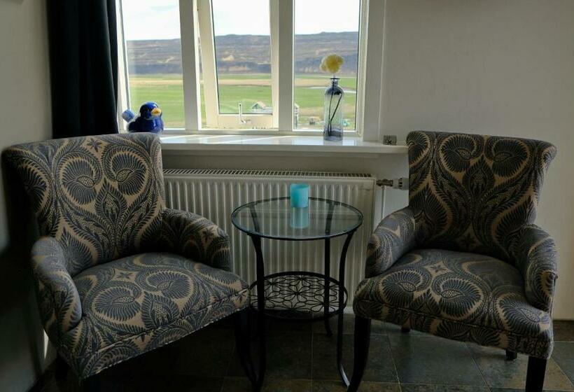 اتاق استاندارد, Hraunsnef Country