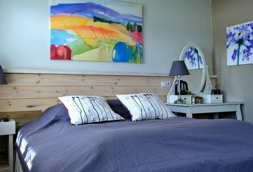 اتاق استاندارد, Hraunsnef Country