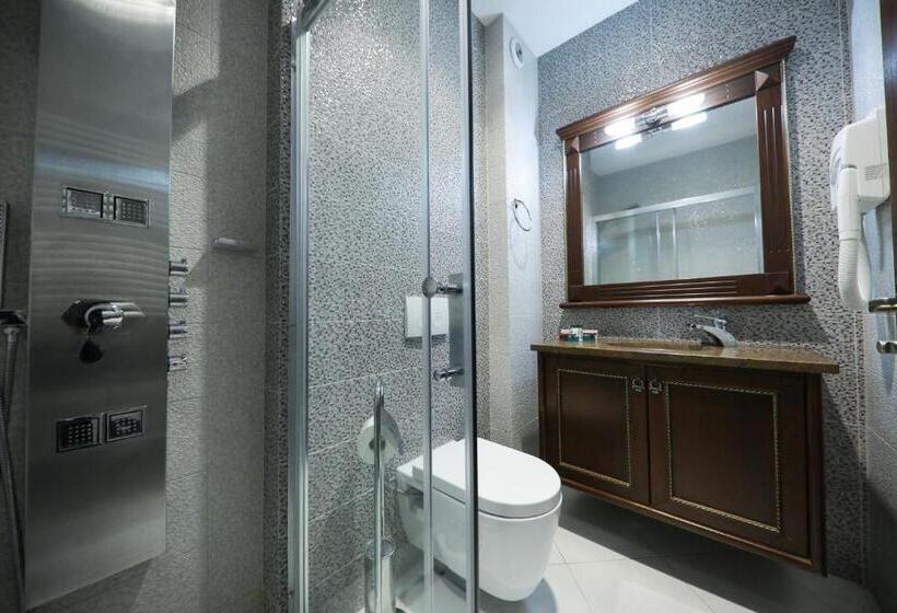 اتاق لوکس, Kacinari