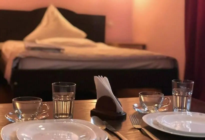 اتاق استاندارد یک تخته با بالکن, King House