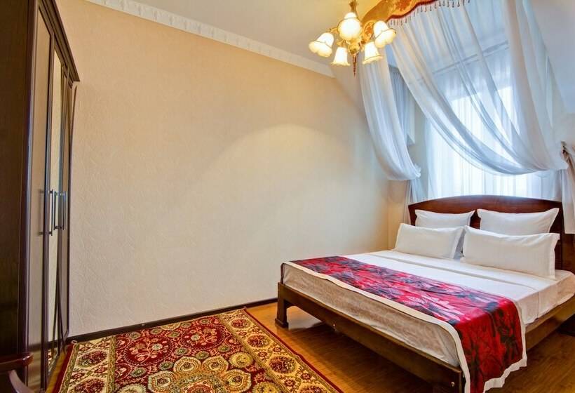 اتاق راحتی, King House