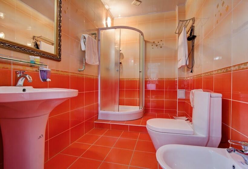 اتاق راحتی, King House