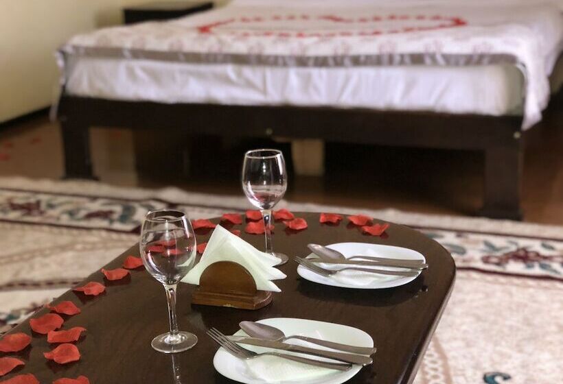 سوییت, King House